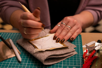 METAL DECORATION EMBOSSING WORKSHOP